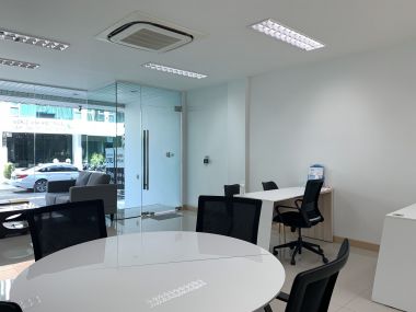 Homeoffcie near Impact, Muang Thong Thani 300 Sqm. 4-storey only 6.8 MB