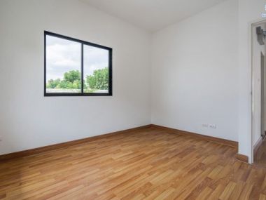 บ้านแฝด ม.โมดิวิลล่า ปิ่นเกล้า-วงแหวน บนทำเลเดินทางสะดวก เชื่อมต่อ ถ.กาญจนาภิเษก ใกล้ ทางด่วนศรีรัช และ เซ็นทรัลเวสต์เกต