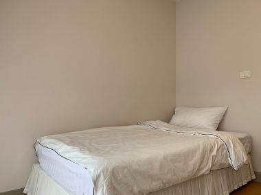 For rent at Montrose Court 2 Bedroom 2 Bathroom 65,000THB/month Fully furnished