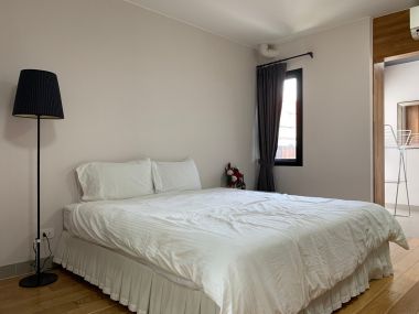 For rent at Montrose Court 1 Bedroom 1 Bathroom 46,000THB/month Fully furnished