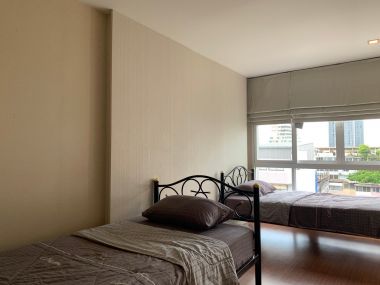 ** Hot Deal! ** For Sale at Condo The Treasure Silom 2 Bedroom 2 Bathroom 7,500,000THB Fully furnished