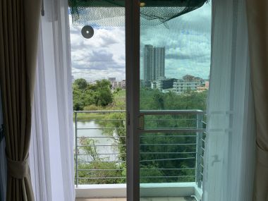 Urbana Chaengwattana