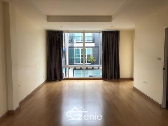 Townhome for rent sukhumvit 54 for rent , company register