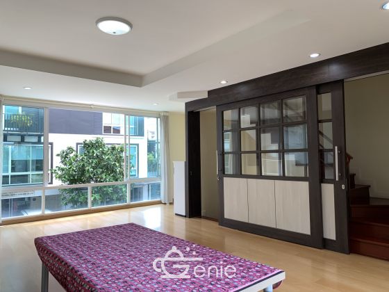 Townhome for rent sukhumvit 54 for rent , company register