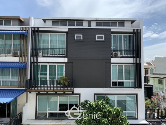 Townhome for rent sukhumvit 54 for rent , company register