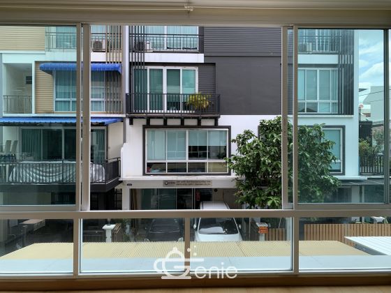 Townhome for rent sukhumvit 54 for rent , company register