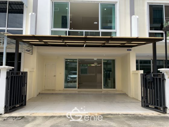 Townhome for rent sukhumvit 54 for rent , company register