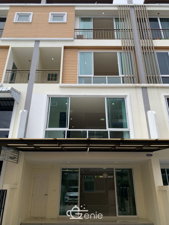 Townhome for rent sukhumvit 54 for rent , company register