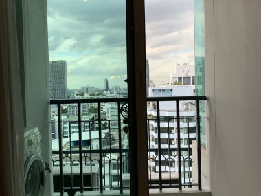 ปล่อยเช่า! Ivy Thonglor ในราคาเพียง 28,000บาท/เดือน 1 ห้องนอน 1 ห้องน้ำ 43ตรม. ห้องใหญ่อยู่สบาย ใกล้ BTS ทองหล่อ เฟอร์นิเจอร์ครบพร้อมเข้าอยู่