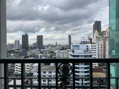 ปล่อยเช่า! Ivy Thonglor ในราคาเพียง 28,000บาท/เดือน 1 ห้องนอน 1 ห้องน้ำ 43ตรม. ห้องใหญ่อยู่สบาย ใกล้ BTS ทองหล่อ เฟอร์นิเจอร์ครบพร้อมเข้าอยู่
