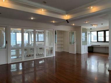 ขายคอนโด MODERN TOWN ขนาด 308 ตารางเมตร Type Duplex 3 นอน 5 น้ำ Walk in closet Build in.