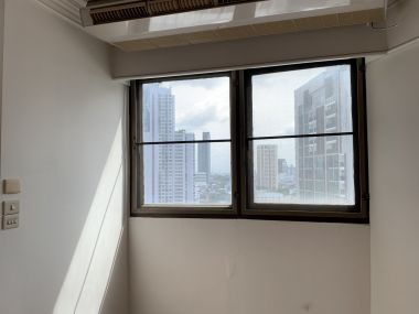 ขายคอนโด MODERN TOWN ขนาด 308 ตารางเมตร Type Duplex 3 นอน 5 น้ำ Walk in closet Build in.