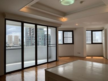 ขายคอนโด MODERN TOWN ขนาด 308 ตารางเมตร Type Duplex 3 นอน 5 น้ำ Walk in closet Build in.