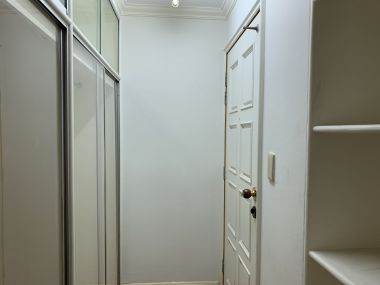 ขายคอนโด MODERN TOWN ขนาด 308 ตารางเมตร Type Duplex 3 นอน 5 น้ำ Walk in closet Build in.