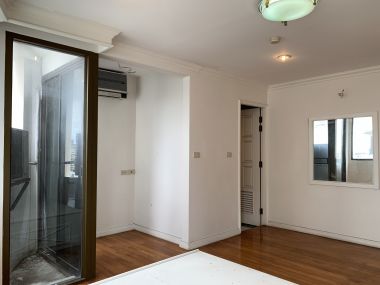 ขายคอนโด MODERN TOWN ขนาด 308 ตารางเมตร Type Duplex 3 นอน 5 น้ำ Walk in closet Build in.