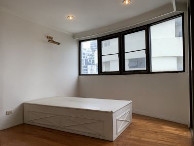 ขายคอนโด MODERN TOWN ขนาด 308 ตารางเมตร Type Duplex 3 นอน 5 น้ำ Walk in closet Build in.
