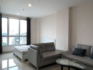 For rent at Life @ Ratchada 1 Bedroom 1 Bathroom 9,500THB/month Fully furnished