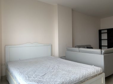 For rent at Life @ Ratchada 1 Bedroom 1 Bathroom 9,500THB/month Fully furnished