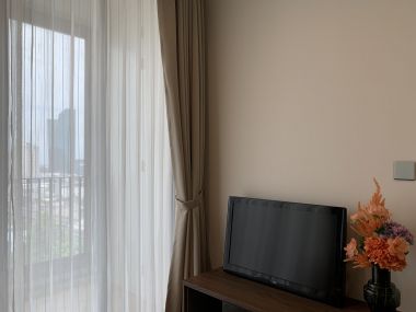 ให้เช่า  Quinn condo Sukhumvit 101 Size 35 Sqm ชั้น 12A วิว สระว่ายน้ำ 1 ห้องนอน 1 ห้องนั่งเล่น 1 ห้องน้ำ ราคาเพียง 25,000 บาท