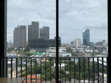 ให้เช่า  Quinn condo Sukhumvit 101 Size 35 Sqm ชั้น 12A วิว สระว่ายน้ำ 1 ห้องนอน 1 ห้องนั่งเล่น 1 ห้องน้ำ ราคาเพียง 25,000 บาท
