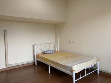 Townhouse For rent at Baanklangmuang The The Royal Monaco Monaco size 312 sqm. 3 Bedroom 4 Bathroom 25,000THB/month (can negotiate)