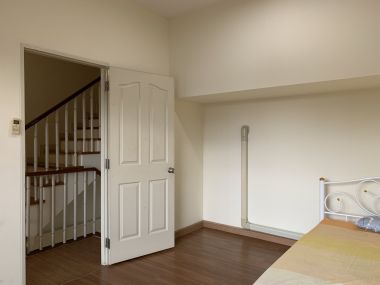 Townhouse For rent at Baanklangmuang The The Royal Monaco Monaco size 312 sqm. 3 Bedroom 4 Bathroom 25,000THB/month (can negotiate)