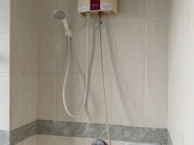 Townhouse For rent at Baanklangmuang The The Royal Monaco Monaco size 312 sqm. 3 Bedroom 4 Bathroom 25,000THB/month (can negotiate)