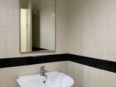 Townhouse For rent at Baanklangmuang The The Royal Monaco Monaco size 312 sqm. 3 Bedroom 4 Bathroom 25,000THB/month (can negotiate)