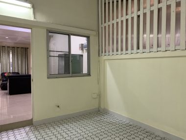 Townhouse For rent at Baanklangmuang The The Royal Monaco Monaco size 312 sqm. 3 Bedroom 4 Bathroom 25,000THB/month (can negotiate)