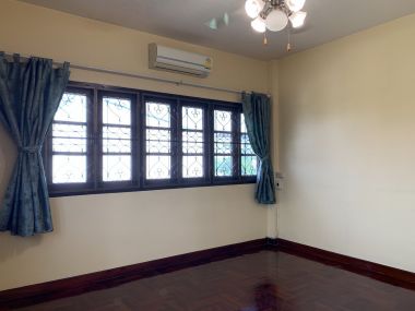 For sale / For rent Town House