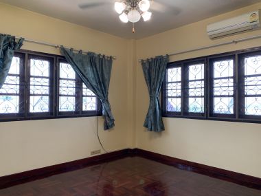 For sale / For rent Town House