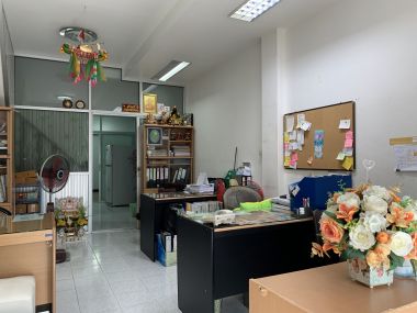 For sale / For rent Town House