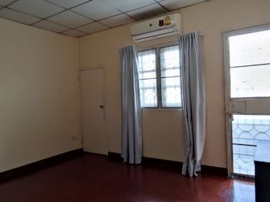 Sale Townhouse Soi Lasalle 1