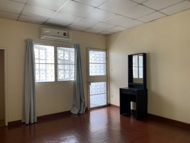 Sale Townhouse Soi Lasalle 1