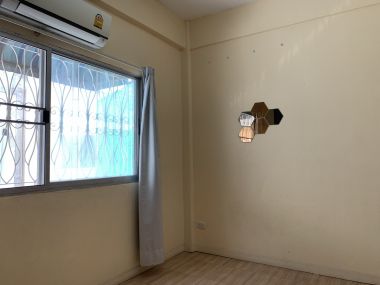 Sale Townhouse Soi Lasalle 1