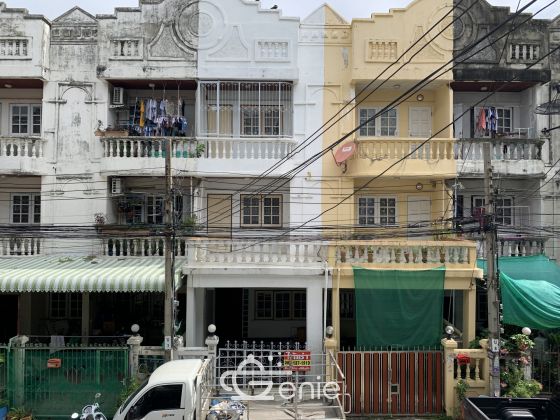 Sale Townhouse Soi Lasalle 1