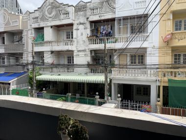 Sale Townhouse Soi Lasalle 1