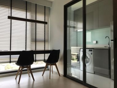 Well-designed one bedroom for rent with nice garden view at Rhythm Sukhumvit 36/38 (BTS Thonglor) by owner.