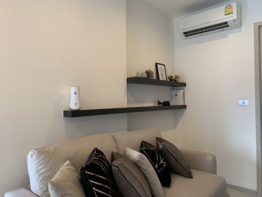 Well-designed one bedroom for rent with nice garden view at Rhythm Sukhumvit 36/38 (BTS Thonglor) by owner.