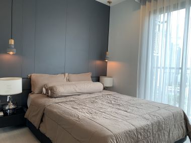 Well-designed one bedroom for rent with nice garden view at Rhythm Sukhumvit 36/38 (BTS Thonglor) by owner.