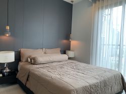 Well-designed one bedroom for rent with nice garden view at Rhythm Sukhumvit 36/38 (BTS Thonglor) by owner.