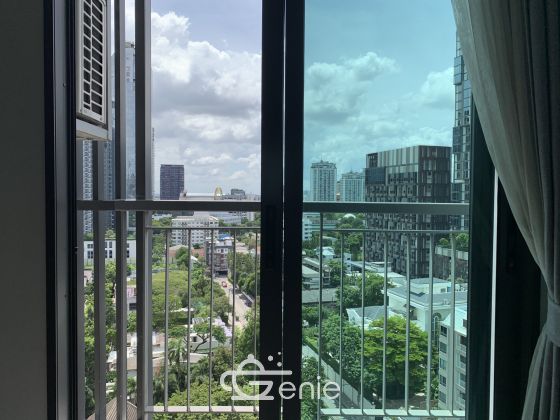 Well-designed one bedroom for rent with nice garden view at Rhythm Sukhumvit 36/38 (BTS Thonglor) by owner.