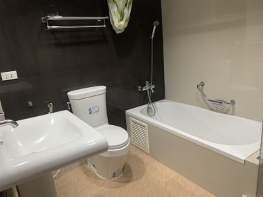 Hot Deal PPR Residence (พีพีอาร์ เรสซิเด้นซ์) ให้เช่าเพียง 50,000บาท/เดือน 2 ห้องนอน 2 ห้องน้ำ 120 ตรม. ใกล้ BTS พระโขนง เฟอร์นิเจอร์ครบพร้อมเข้าอยู่