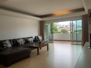 Hot Deal PPR Residence (พีพีอาร์ เรสซิเด้นซ์) ให้เช่าเพียง 50,000บาท/เดือน 2 ห้องนอน 2 ห้องน้ำ 120 ตรม. ใกล้ BTS พระโขนง เฟอร์นิเจอร์ครบพร้อมเข้าอยู่