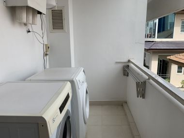 Hot Deal PPR Residence (พีพีอาร์ เรสซิเด้นซ์) ให้เช่าเพียง 50,000บาท/เดือน 2 ห้องนอน 2 ห้องน้ำ 120 ตรม. ใกล้ BTS พระโขนง เฟอร์นิเจอร์ครบพร้อมเข้าอยู่