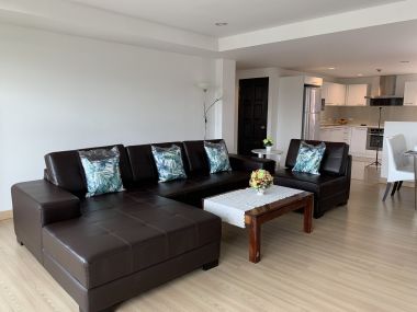 Hot Deal PPR Residence (พีพีอาร์ เรสซิเด้นซ์) ให้เช่าเพียง 50,000บาท/เดือน 2 ห้องนอน 2 ห้องน้ำ 120 ตรม. ใกล้ BTS พระโขนง เฟอร์นิเจอร์ครบพร้อมเข้าอยู่