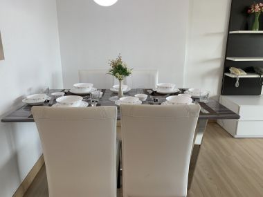 Hot Deal PPR Residence (พีพีอาร์ เรสซิเด้นซ์) ให้เช่าเพียง 50,000บาท/เดือน 2 ห้องนอน 2 ห้องน้ำ 120 ตรม. ใกล้ BTS พระโขนง เฟอร์นิเจอร์ครบพร้อมเข้าอยู่