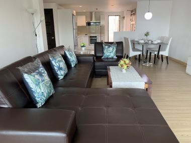 Hot Deal PPR Residence (พีพีอาร์ เรสซิเด้นซ์) ให้เช่าเพียง 50,000บาท/เดือน 2 ห้องนอน 2 ห้องน้ำ 120 ตรม. ใกล้ BTS พระโขนง เฟอร์นิเจอร์ครบพร้อมเข้าอยู่