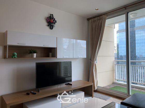 Foe sale at The Empire Place @ Sathorn Condo Style Chicago Art-Deco 1 Bedroom 1 Bathroom 8,900,000THB Transfer 50/50 Fully furnished