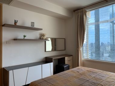 Foe sale at The Empire Place @ Sathorn Condo Style Chicago Art-Deco 1 Bedroom 1 Bathroom 8,900,000THB Transfer 50/50 Fully furnished